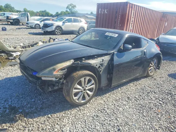 2015 Nissan 370Z Sport
