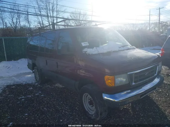 2005 Ford Econoline Wagon XL