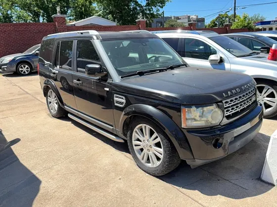 2011 Land Rover LR4 LUX