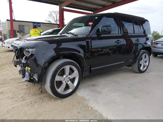 2023 Land Rover Defender X-Dynamic SE