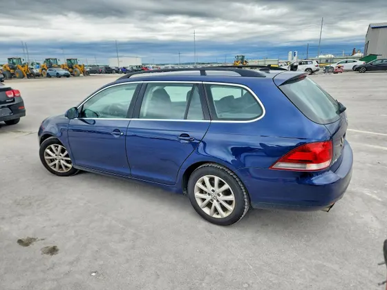 2013 Volkswagen Jetta SportWagen SE w/Sunroof