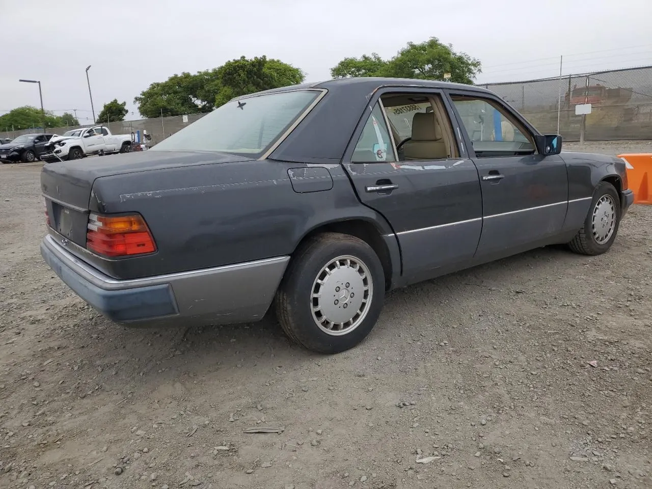 1992 Mercedes-Benz 300 Series 300E