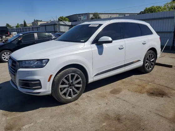 2017 Audi Q7 Premium Plus