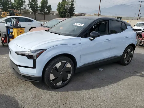 2025 Volvo EX30 Plus