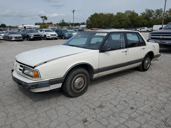 1991 Oldsmobile Delta 88 ROYALE