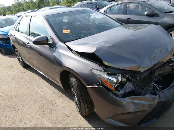 2015 Toyota Camry XLE