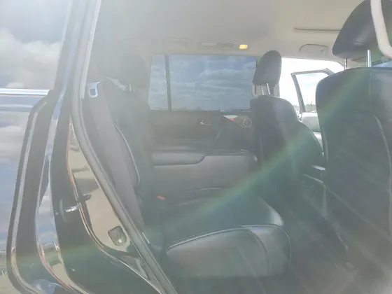 2017 INFINITI QX80