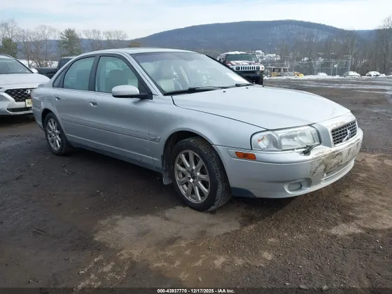2005 Volvo S80 2.5T/2.5T AWD