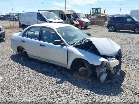 2000 Mitsubishi Mirage DE