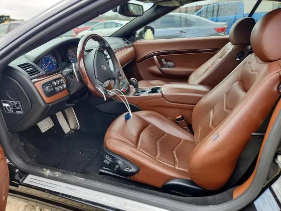 2014 Maserati GranTurismo Convertible GRAN TOURISMO
