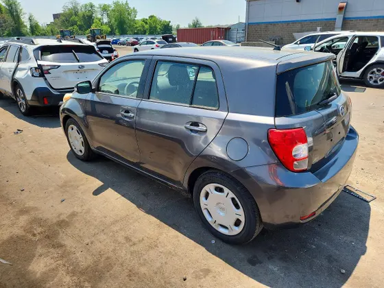 2009 Scion xD