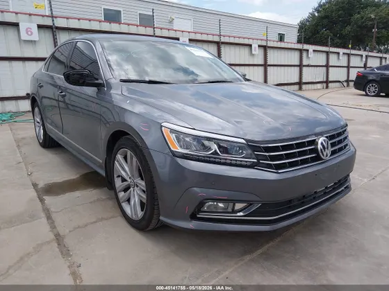 2017 Volkswagen Passat 1.8T SE w/Technology