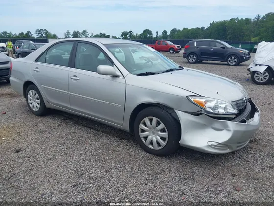 2004 Toyota Camry LE