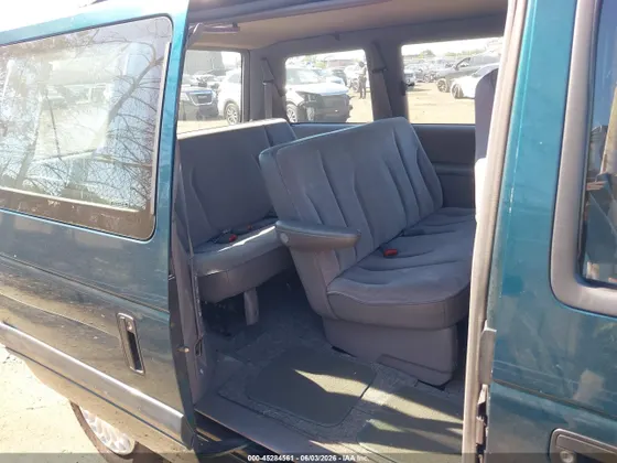 1994 Plymouth Voyager