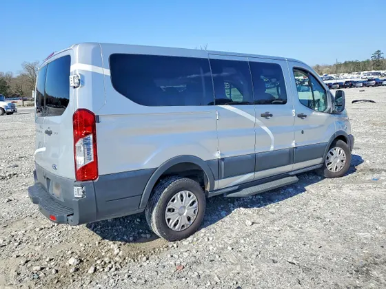 2017 Ford Transit Wagon XL