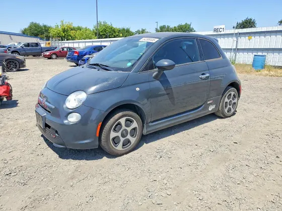2016 FIAT 500e 500