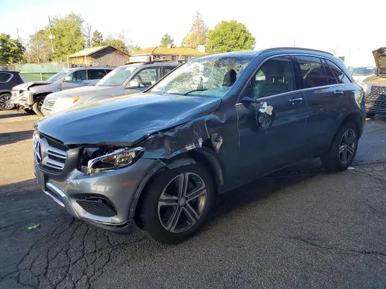 2017 Mercedes-Benz GLC GLC 300