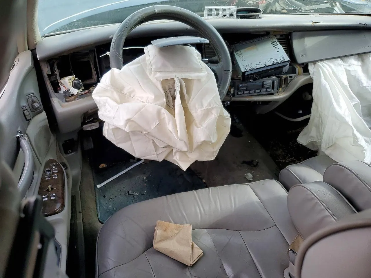 1997 Lincoln Town Car Executive