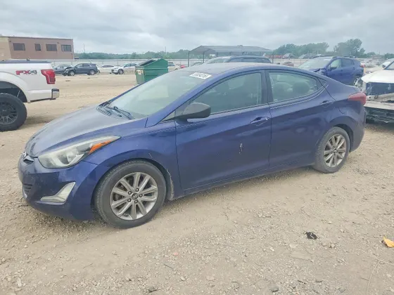 2014 Hyundai Elantra SE