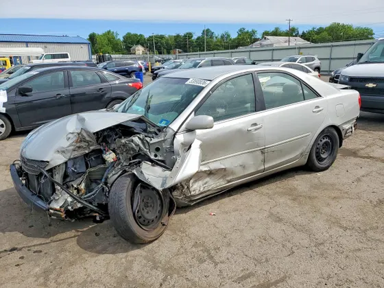 2002 Toyota Camry LE
