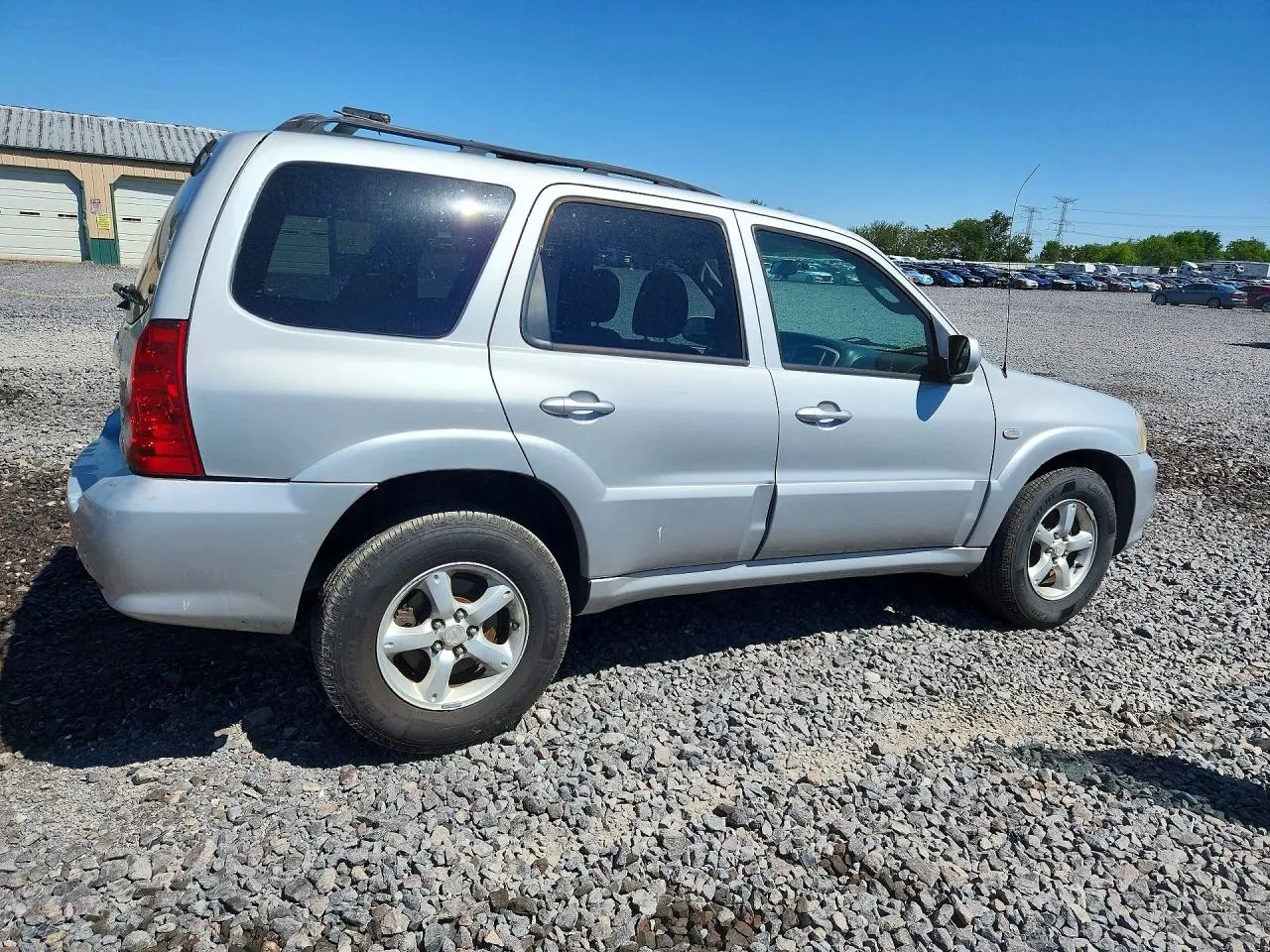 2005 Mazda Tribute s