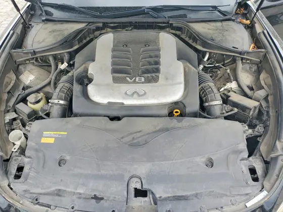 2011 INFINITI M56