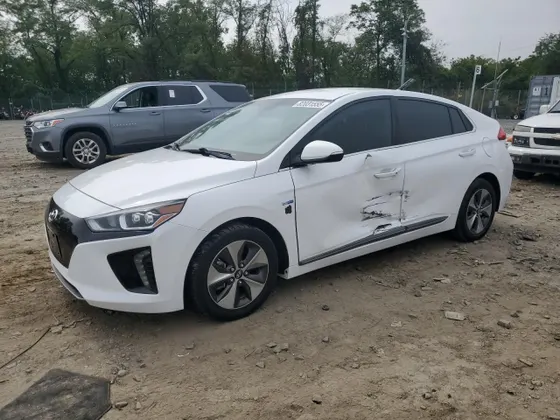 2017 Hyundai IONIQ LIMITED
