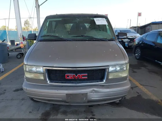 2001 GMC Safari Passenger SLE