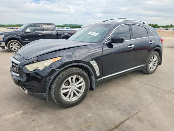 2013 INFINITI FX37