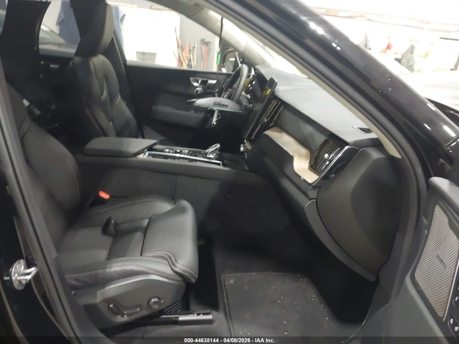 2026 Volvo XC60 Plug-In Hybrid Ultra