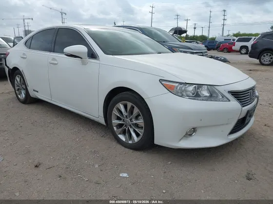2015 Lexus ES 300h Hybrid