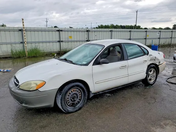 2004 Ford Taurus LX