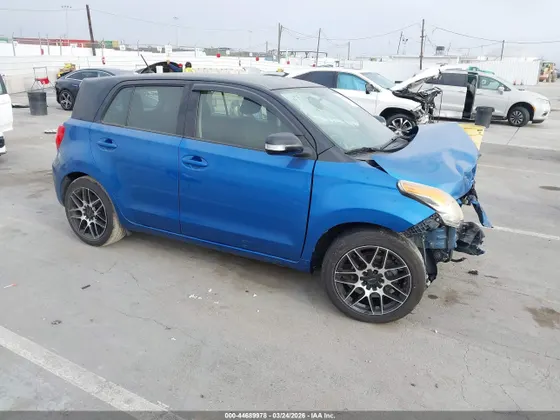 2013 Scion xD