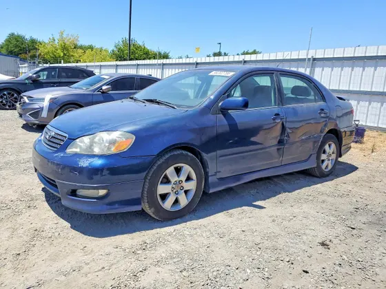 2005 Toyota Corolla LE