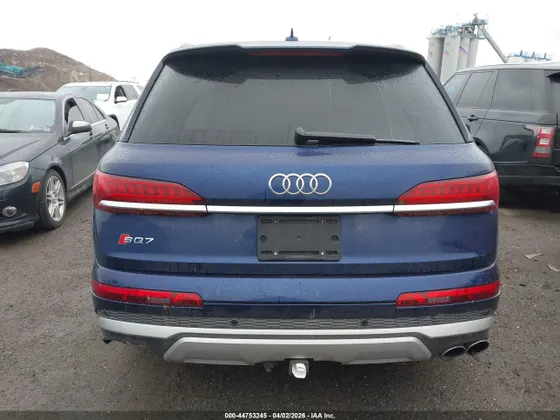 2021 Audi SQ7 Premium Plus
