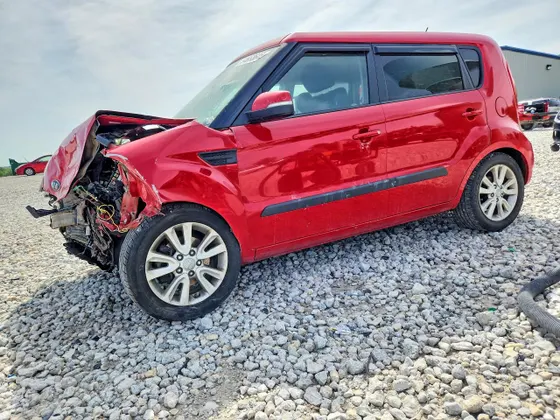 2013 Kia Soul +