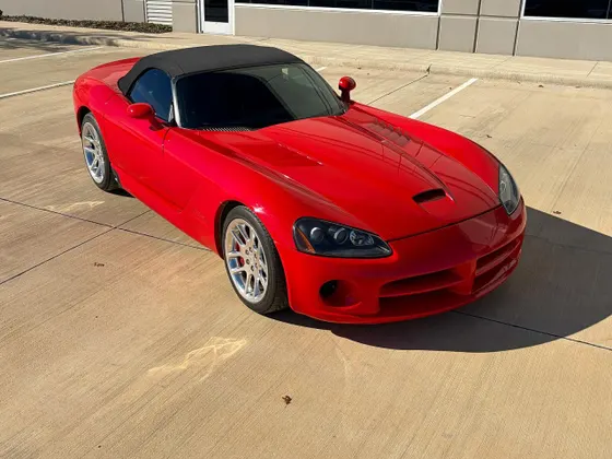 2004 Dodge Viper SRT10