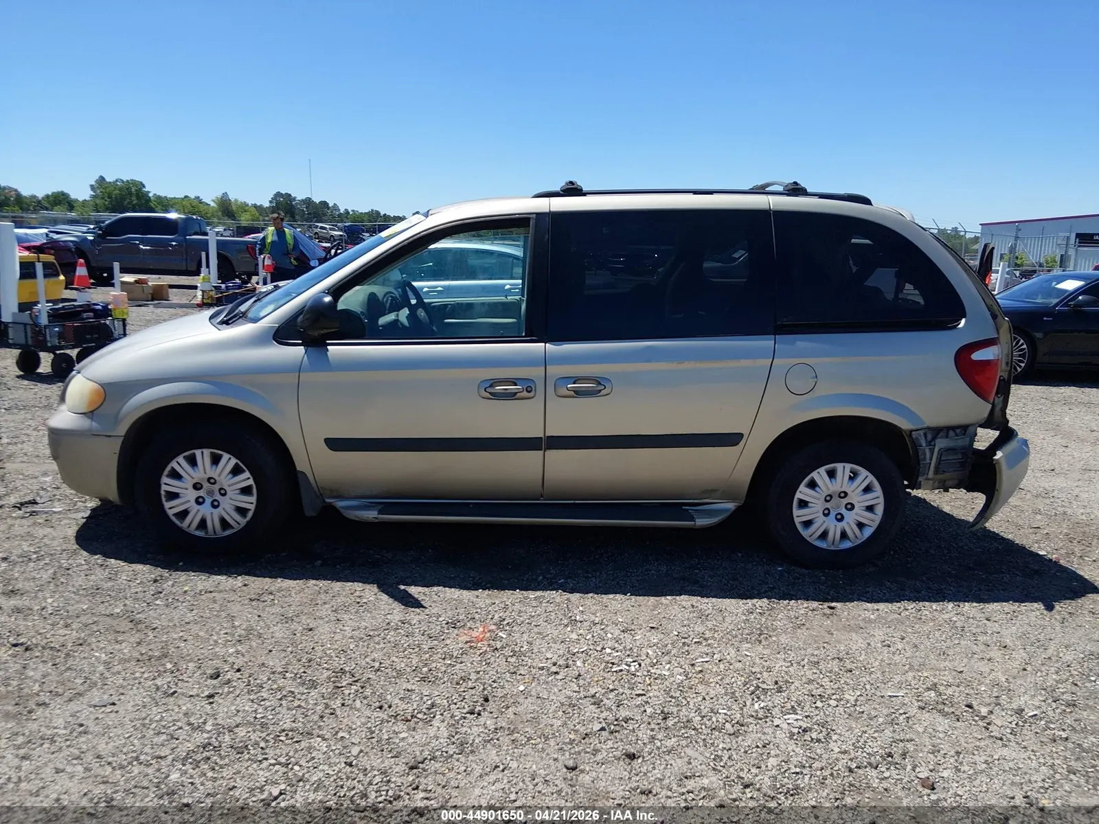 2006 Chrysler Town & Country SWB