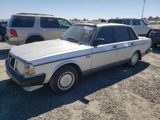 1990 Volvo 200
