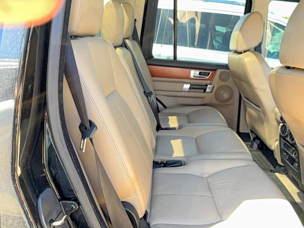 2011 Land Rover LR4 LUX
