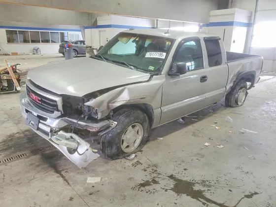 2004 GMC Sierra 1500 SLT