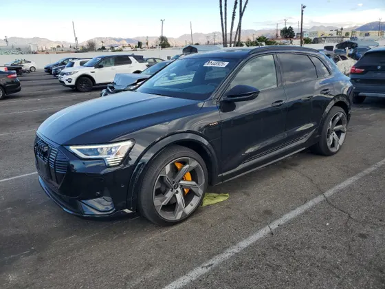 2022 Audi e-tron S Prestige
