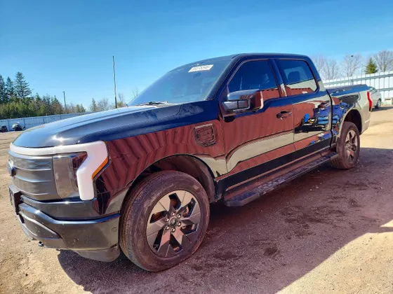2023 Ford F-150 Lightning LARIAT