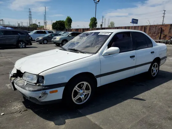 1992 INFINITI G20 Luxury Sports