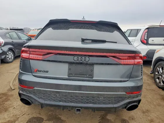 2022 Audi RS Q8