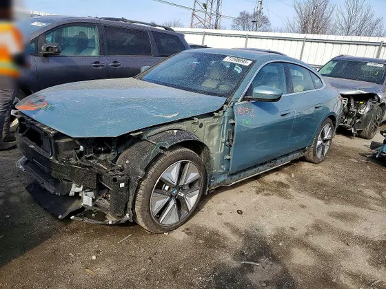 2025 BMW i4 xDrive40