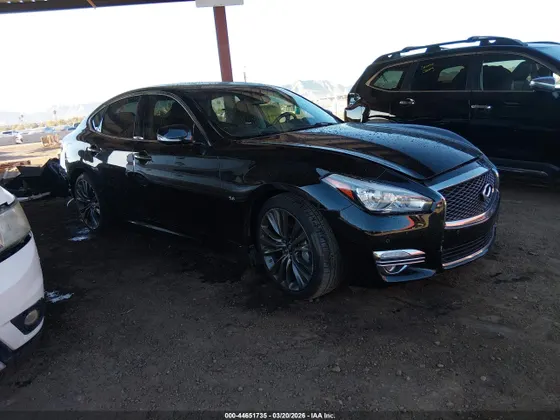 2016 INFINITI M56 5.6