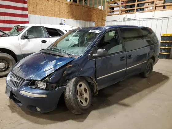 2000 Chrysler Town & Country LXi
