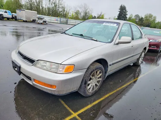 1997 Honda Accord Sdn LX