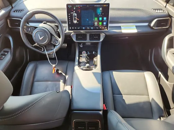 2023 VinFast VF 8 Plus